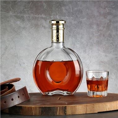 Miniaturowe butelki brandy