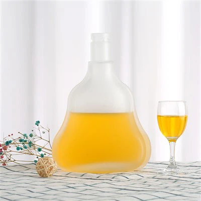 Szklana butelka w kształcie skrzypiec Frost na alkohol
